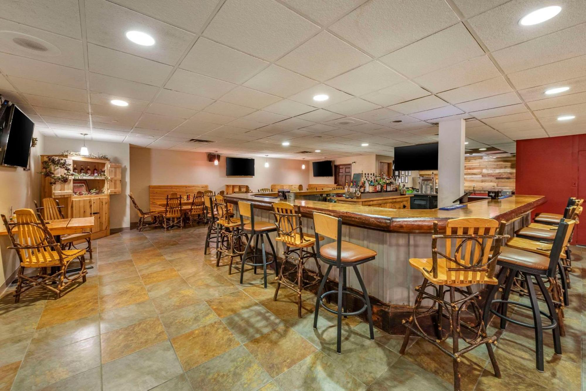 Three Bears Resort Waterpark Near Tomah Ascend Collection Warrens Εξωτερικό φωτογραφία